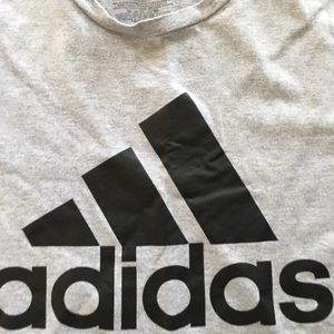 adidas Shirts - Adidas Short Sleeve T-Shirt Size XL adidas Shirts - Adidas Short Sleeve T-Shirt Size XL